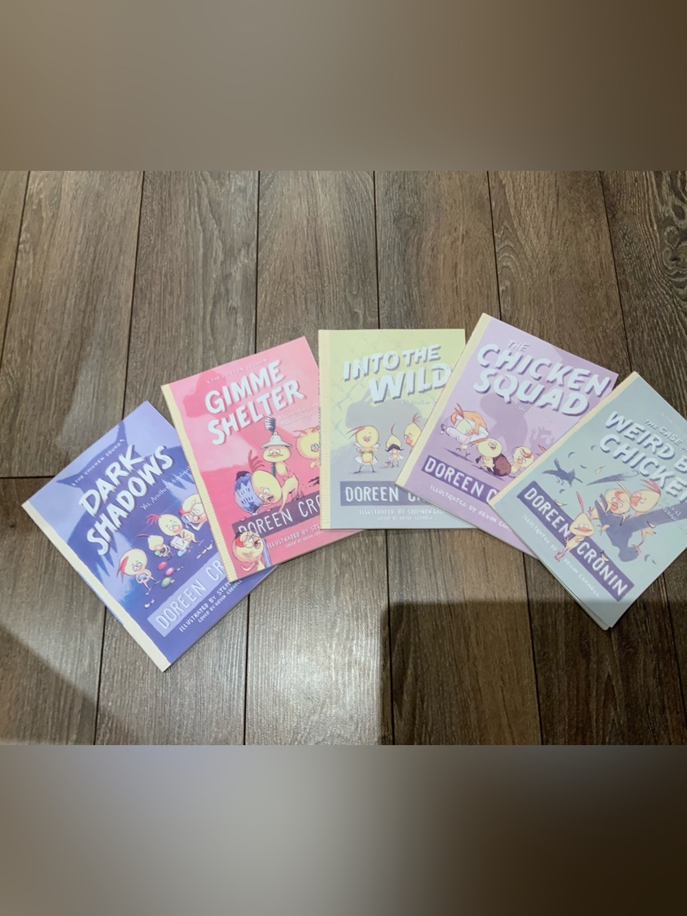 Children's Chicken squad Book Set (1-5) - Pastel Pink, Yellow, Lavender